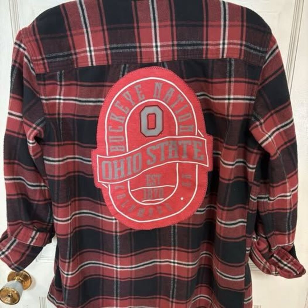 Buckeye Nation Ohio State Upcycled Flannel Shirt Button Up Mens Size Medium NOTE